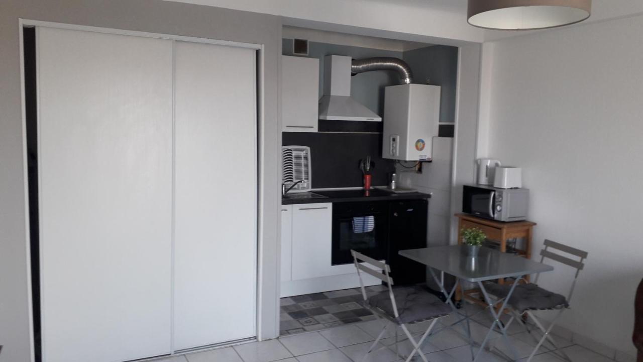 Residence D'Anjou - Grand Studio Avec Balcon Et Parking Privatif Perpignan Ngoại thất bức ảnh