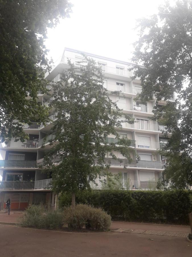 Residence D'Anjou - Grand Studio Avec Balcon Et Parking Privatif Perpignan Ngoại thất bức ảnh